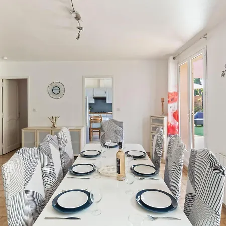 Charming Holiday In Presqu'ile De Giens With Garden 別荘 *